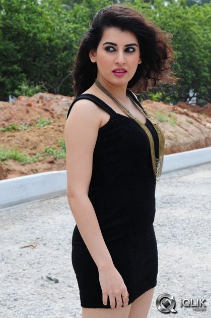 Archana-at-Tharuvatha-Katha-Movie-Press-Meet